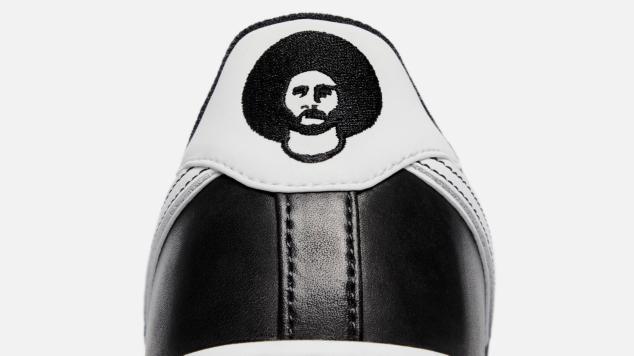 nike kneeling shoe