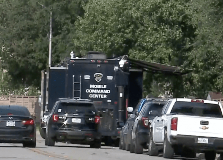 Central Texas hostage situation ends with the suspect surrendering