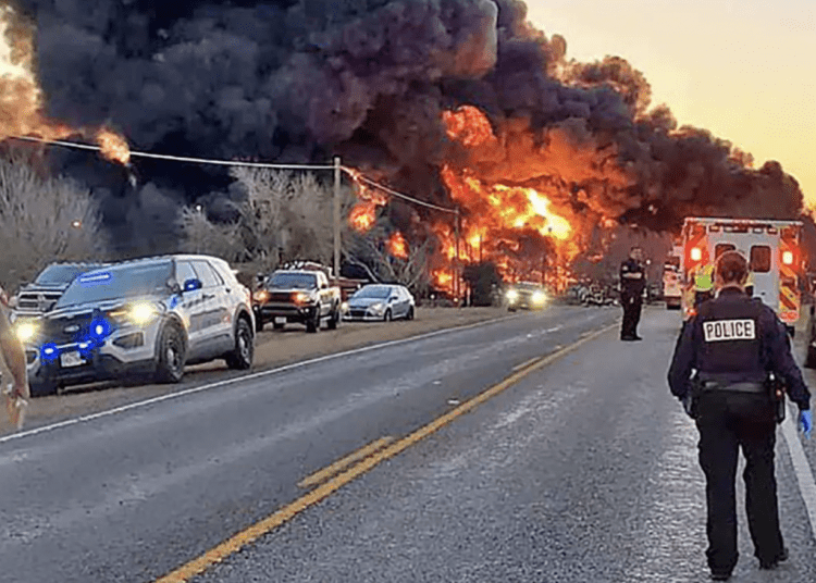 train collides