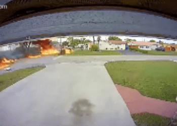 plane crashes