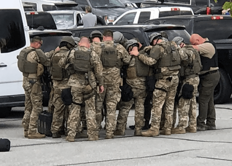 Lengthy North Carolina standoff ends after 2 deputies killed Law Officer