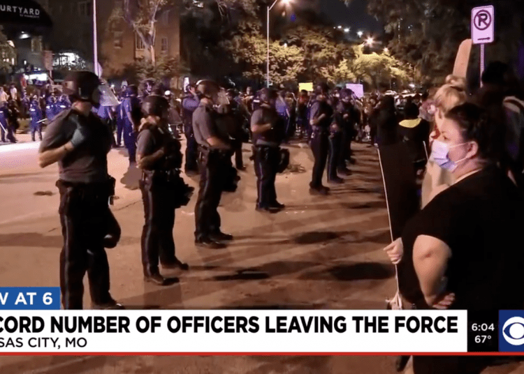 Kansas City Police Department sees record number of officers leaving Law Officer