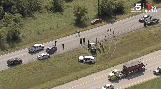Texas constable shot during police chase of murder suspects