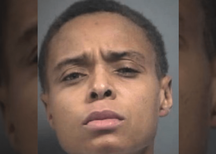 Racist Black Woman Arrested After ‘Threatening to Shoot Some White People’ Racist Black Woman Arrested After ‘Threatening to Shoot Some White People’