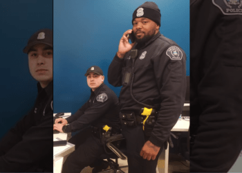 Detroit police officers