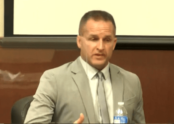 Brett Hankison during trial. (Screenshot CBS News)