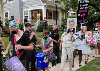 dissuade marshals